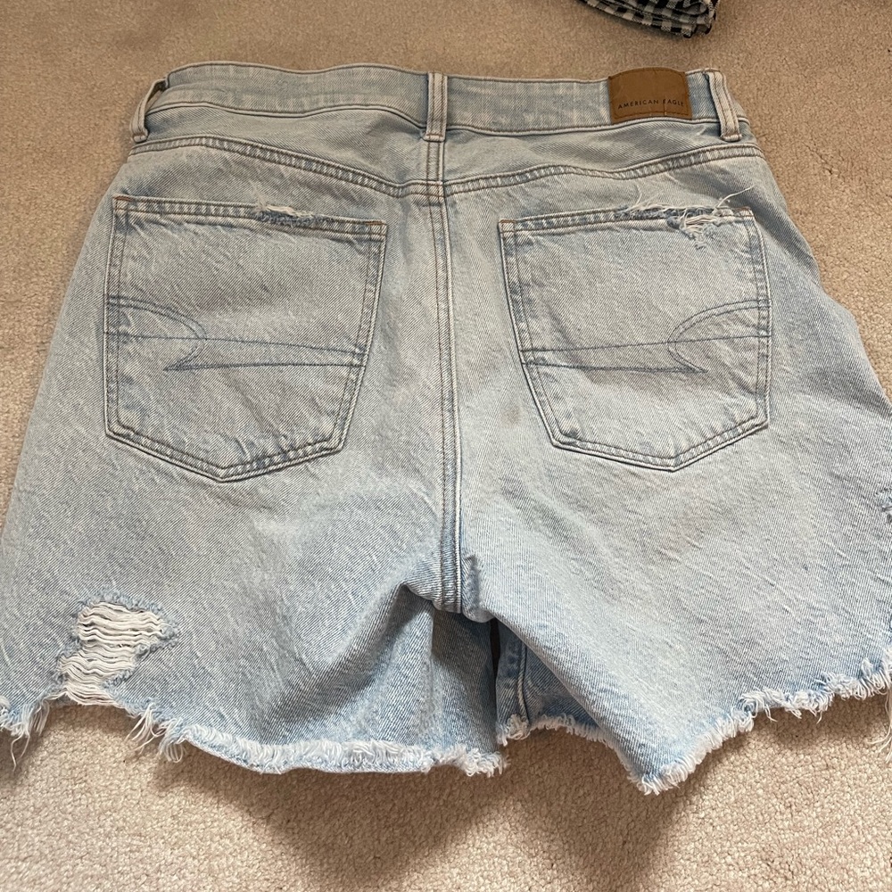 American Eagle jean shorts. Size 6. Very good quality.